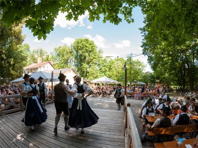 Biergarten Zum Flaucher Tanz